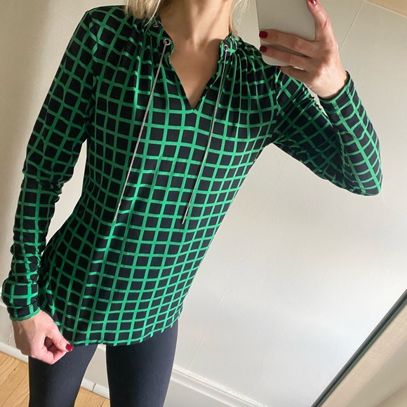 Michael Kors xs dress shirt - Picture 6 of 8